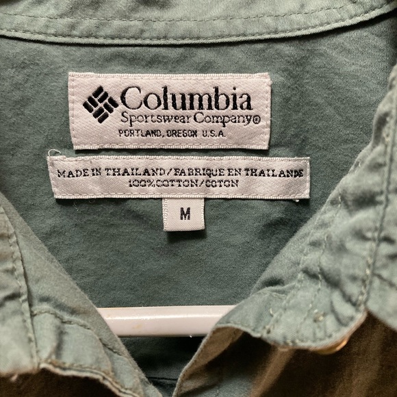 Women’s button up Columbia shirt - Picture 3 of 5